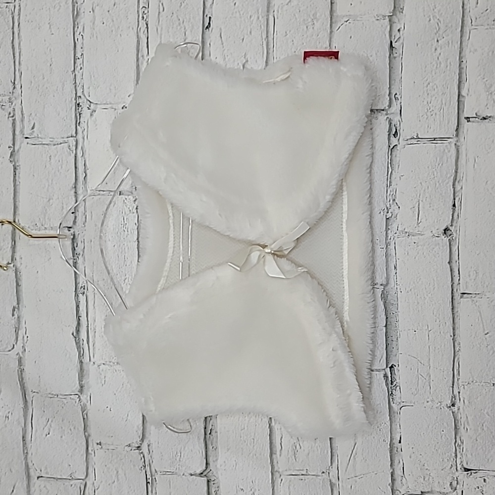 Bratz 4You The Movie Soft Faux Fur Cropped Wrap Sleeveless Vest/Jacket in Ivory